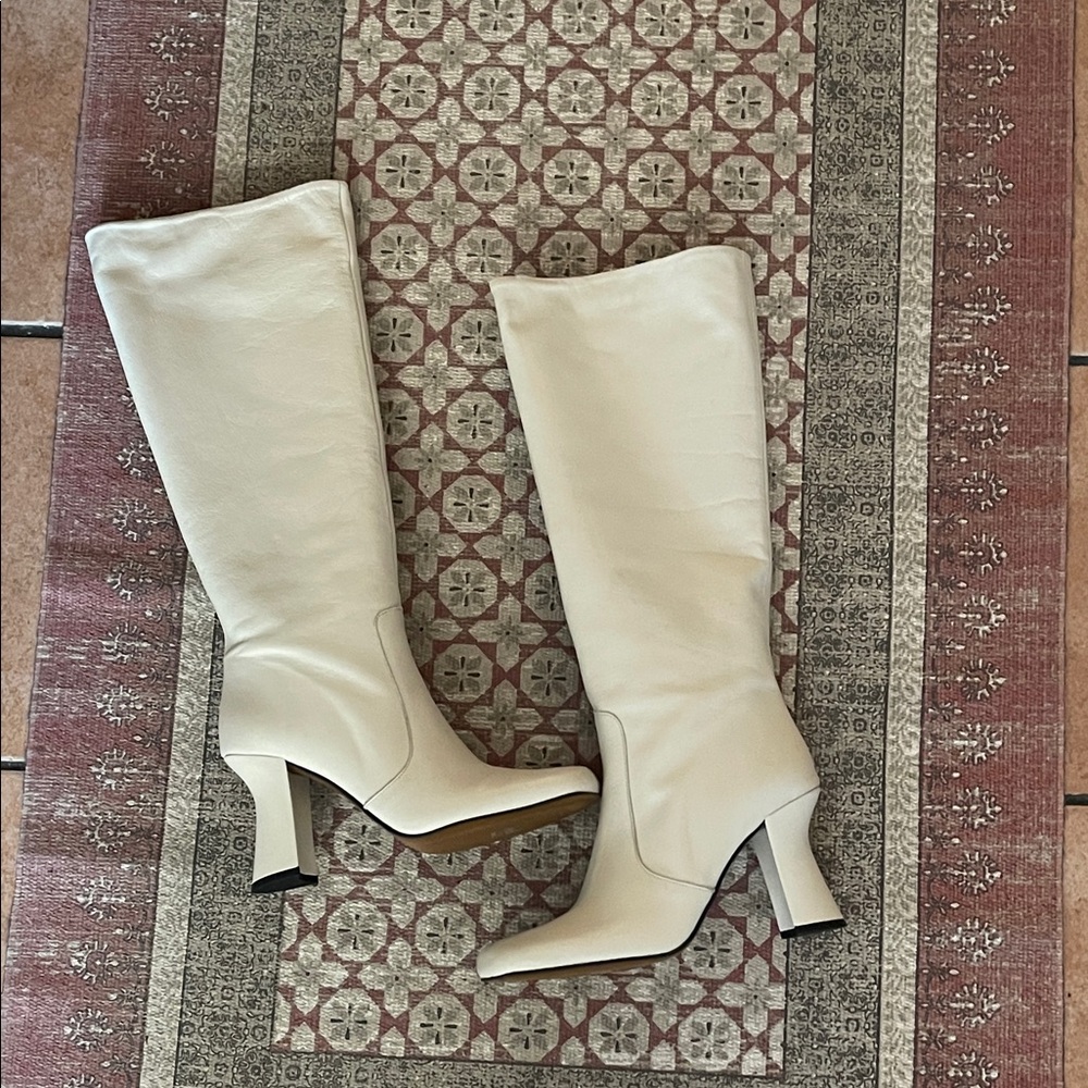 L’INTERVALLE KNEE HEIGHT BOOTS